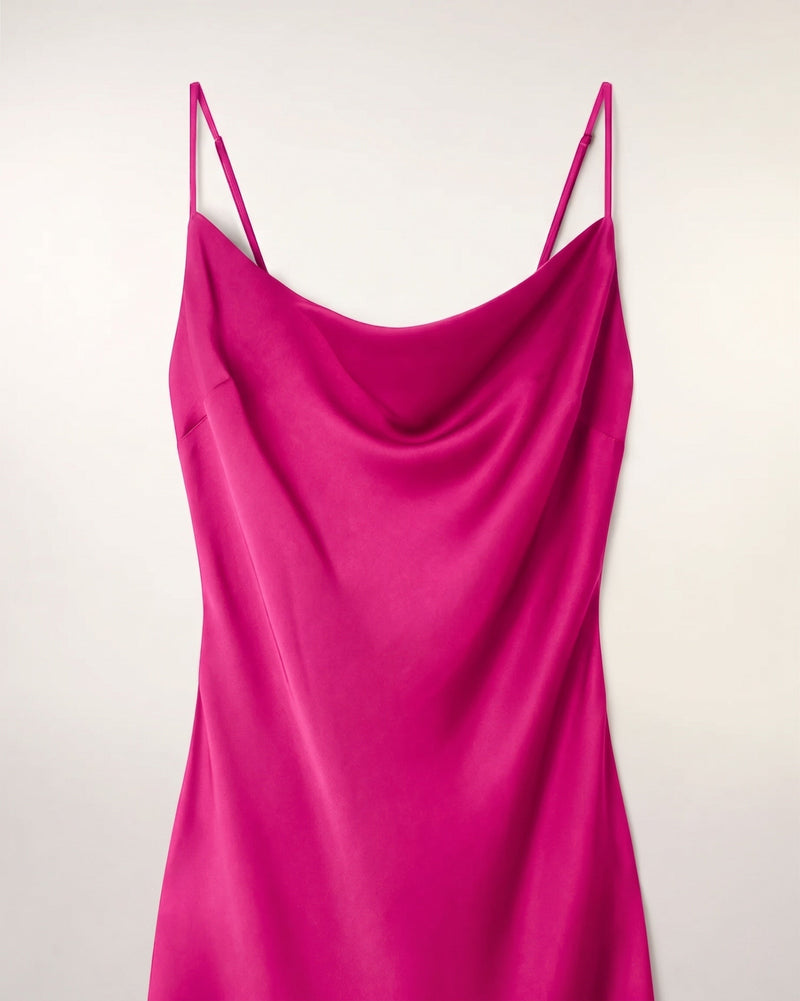 Robe Longue Bretelles Col Bénitier