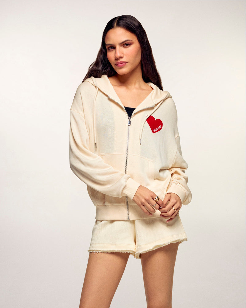 #label: Wilmari mesure 1,73m et porte une taille S