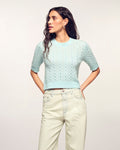 #label: Aya mesure 1,74m et porte une taille S