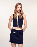 #label: Aya mesure 1,74m et porte une taille S