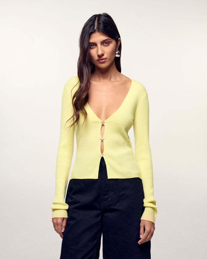 #label: Aida mesure 1,75m et porte une taille S