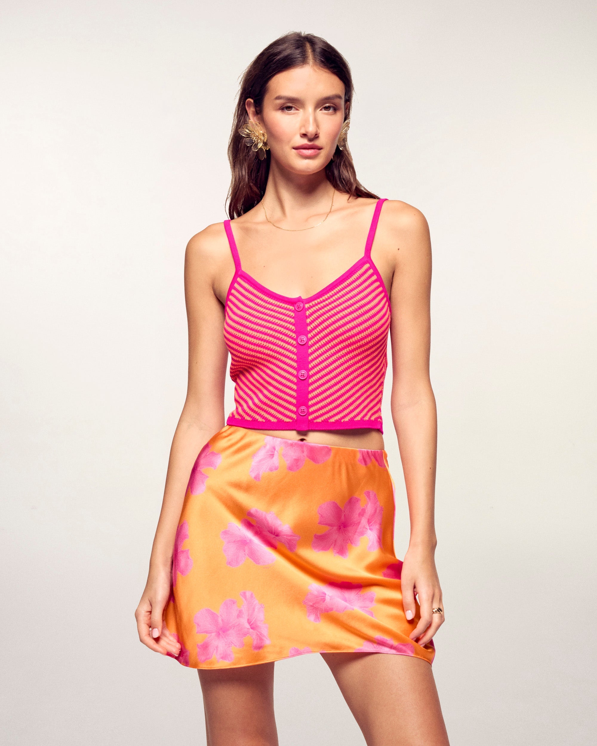 #label: Maria mesure 1,79m et porte une taille S