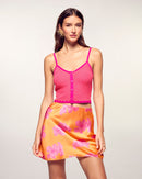 #label: Maria mesure 1,79m et porte une taille S