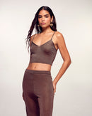 #label: Andrea mesure 1,80m et porte une taille S