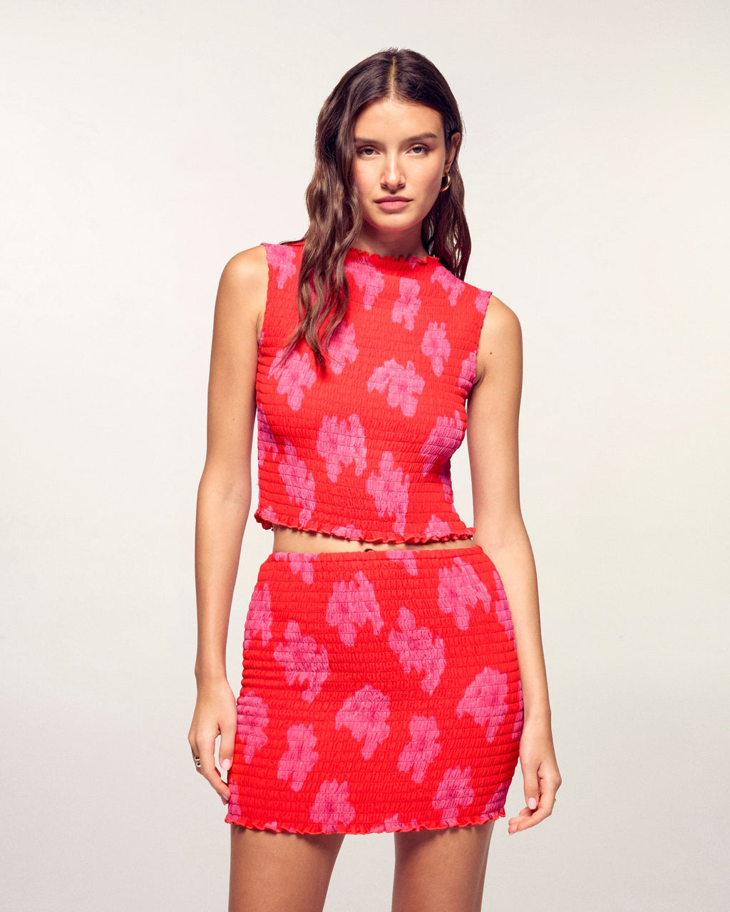 #label: Maria is 1.79m tall and wears a size S