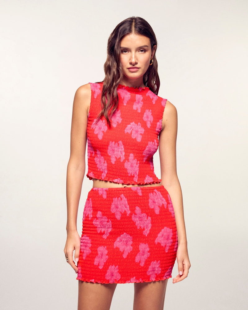 #label: Maria mesure 1,79m et porte une taille S