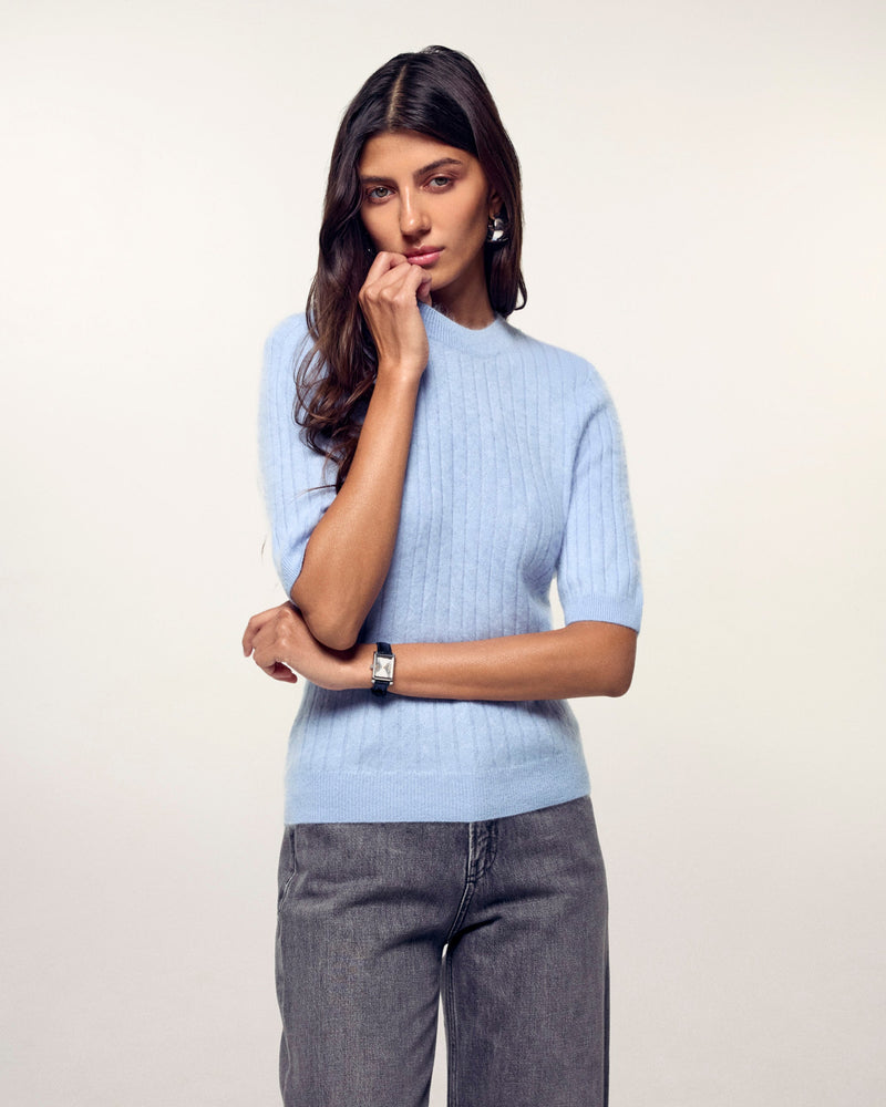 #label: Aida mesure 1,75m et porte une taille S