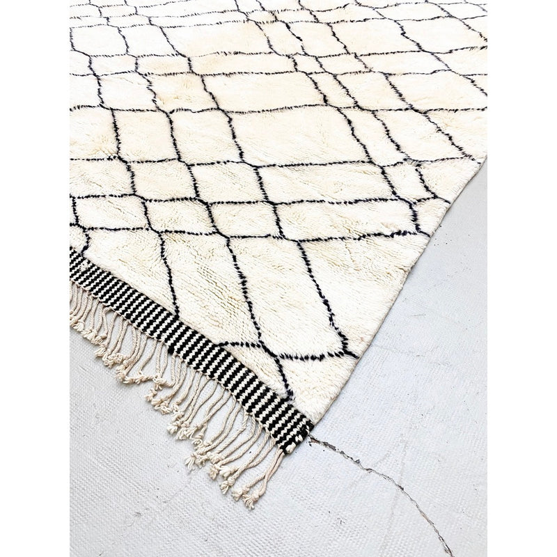 Tapis Berbère Marocain M’Rirt - Ecru Et Noir