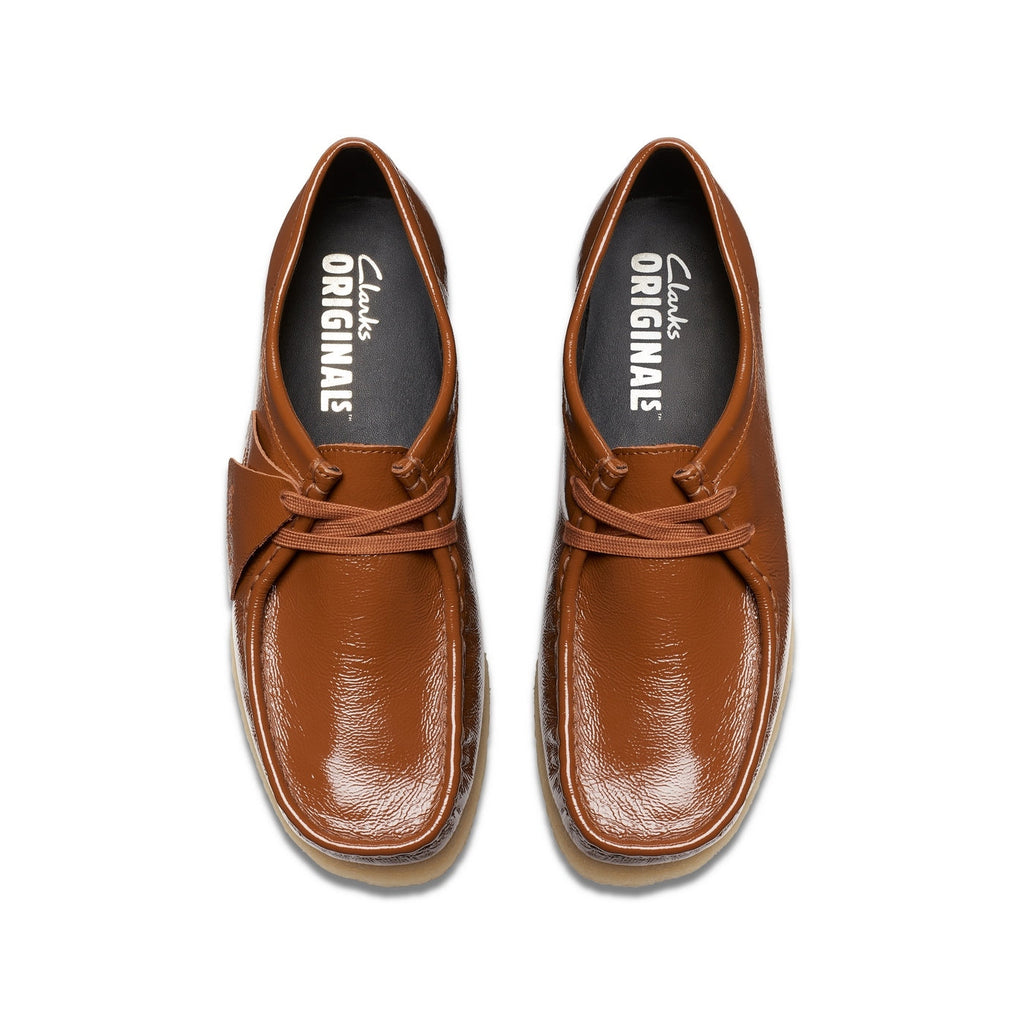 Wallabee - Dusk Brown Patent - Mujer