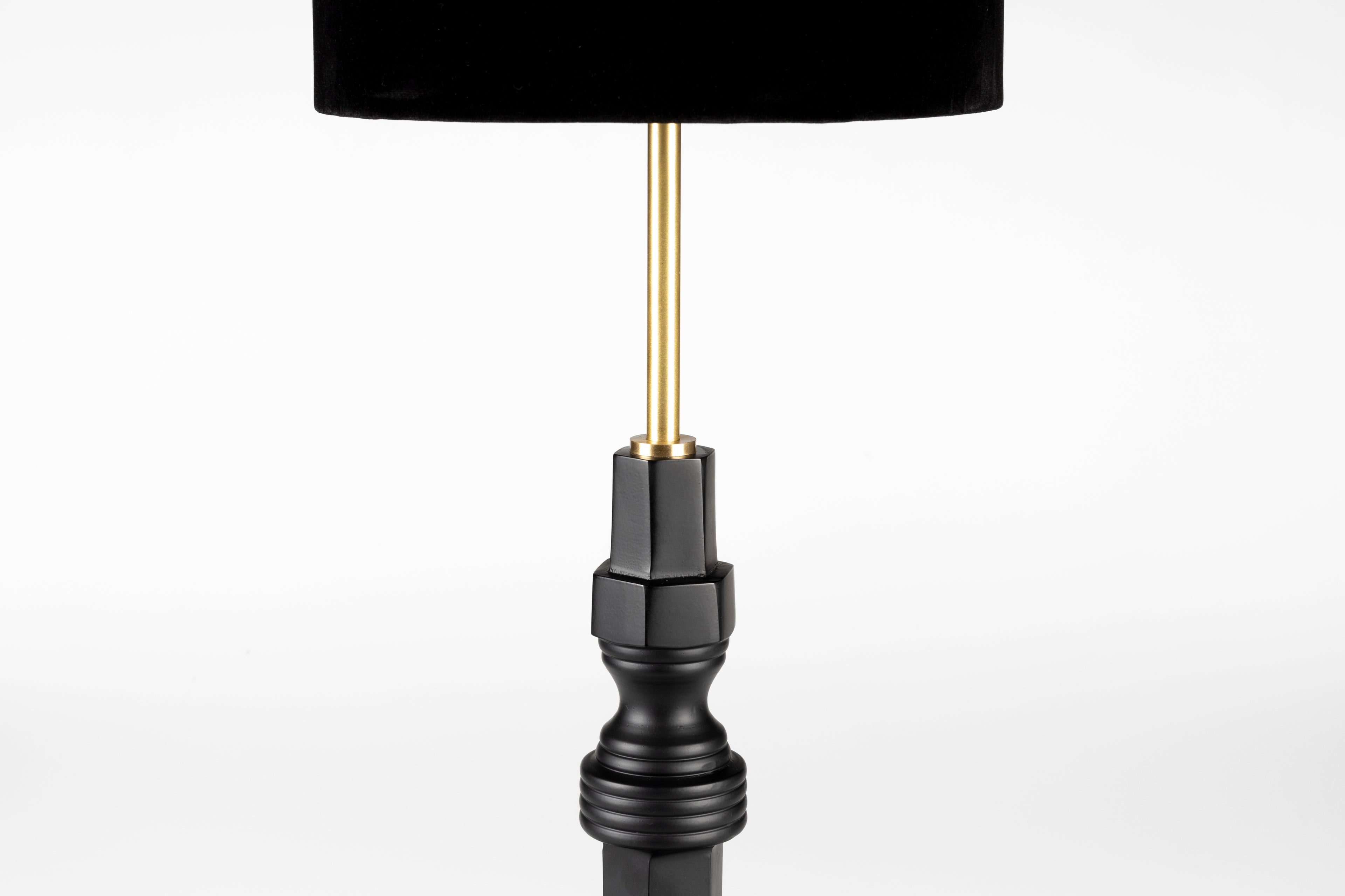 Totem - Table Lamp - Aluminum - Black