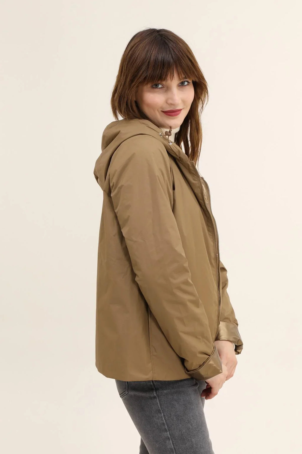 Regenjacke Victoria Kurz - Camel Matt/Glänzend