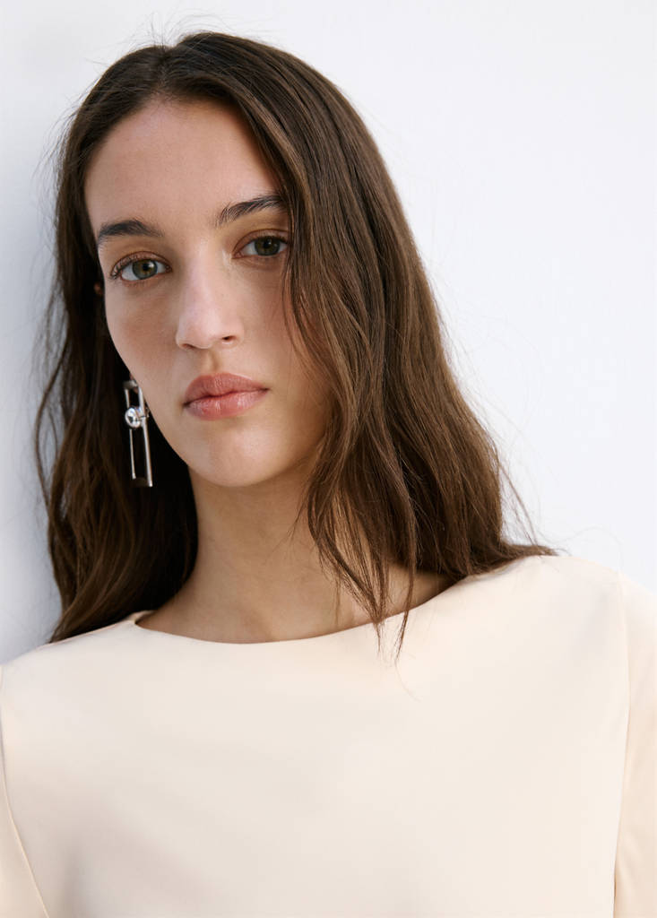 Robe Satinée Manches Cloche
