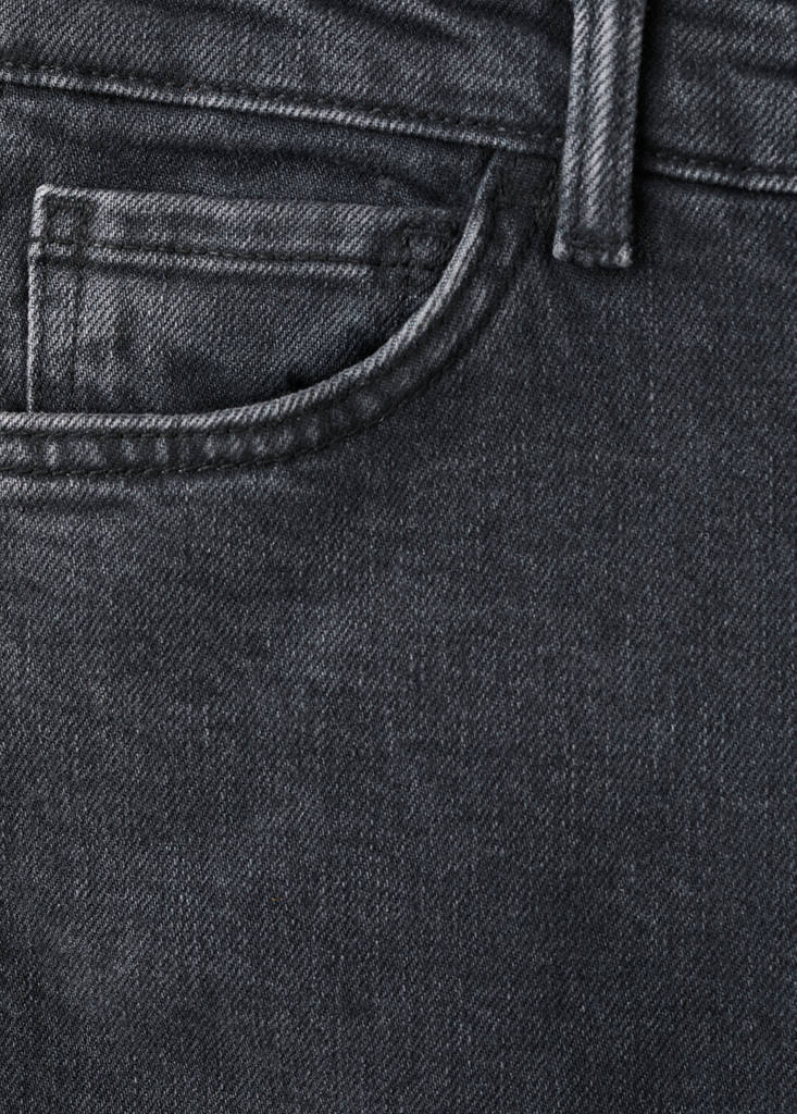 Jean Claudia Slim Crop