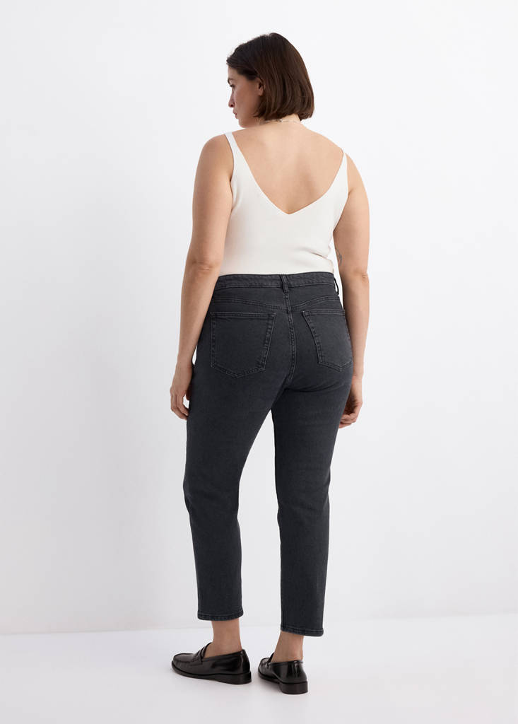 Jean Claudia Slim Crop