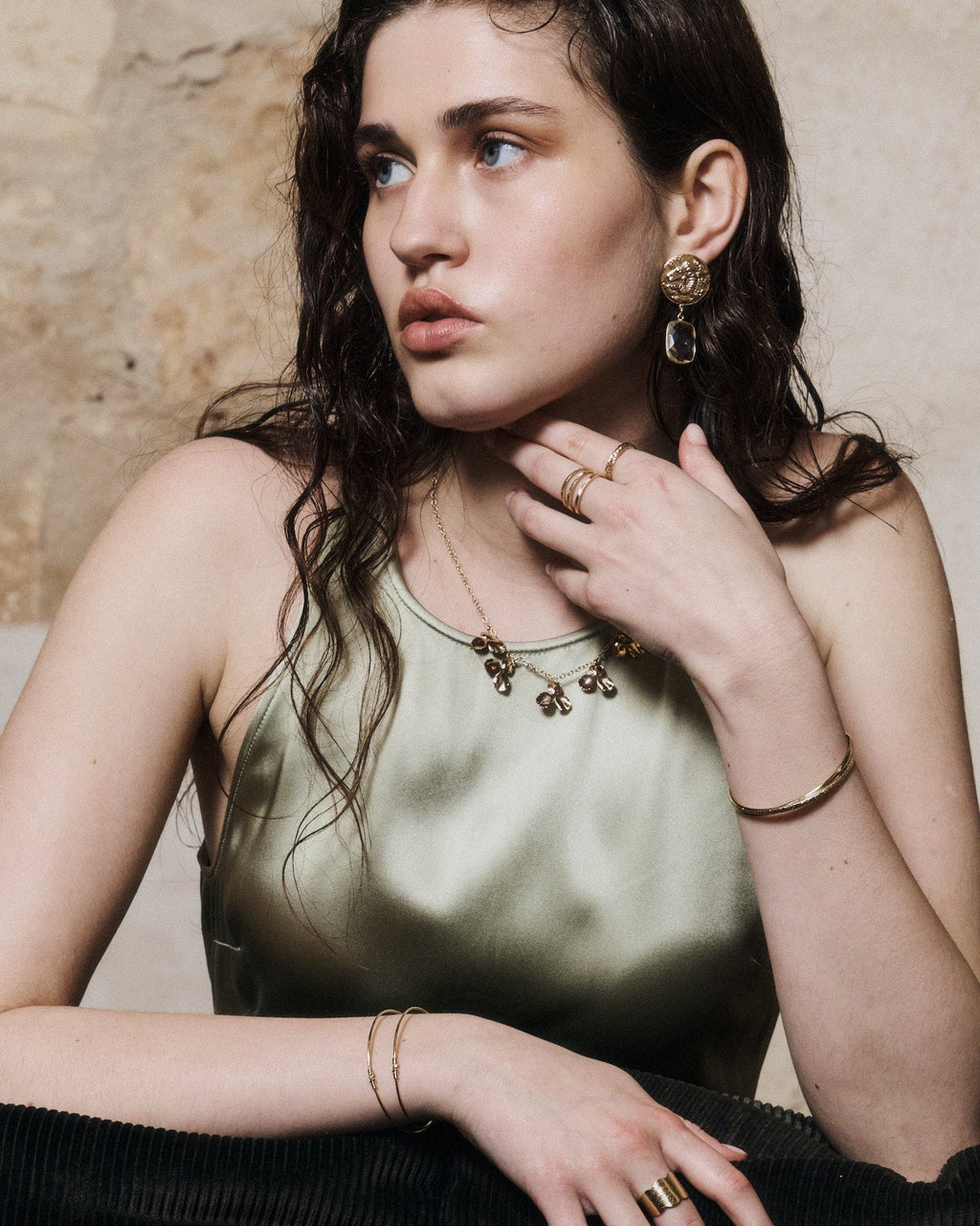 Collier Lipa