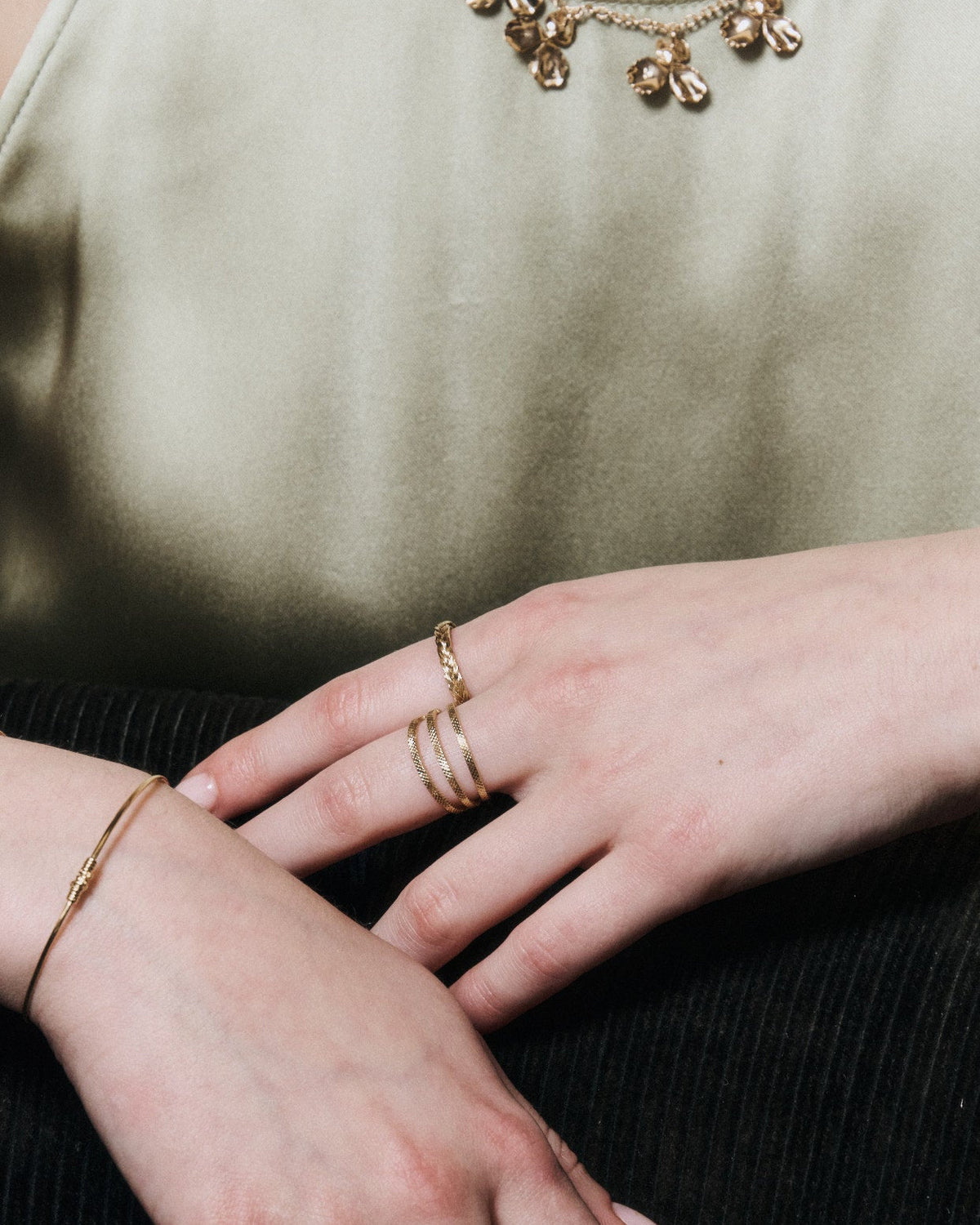 Anillo Harlow