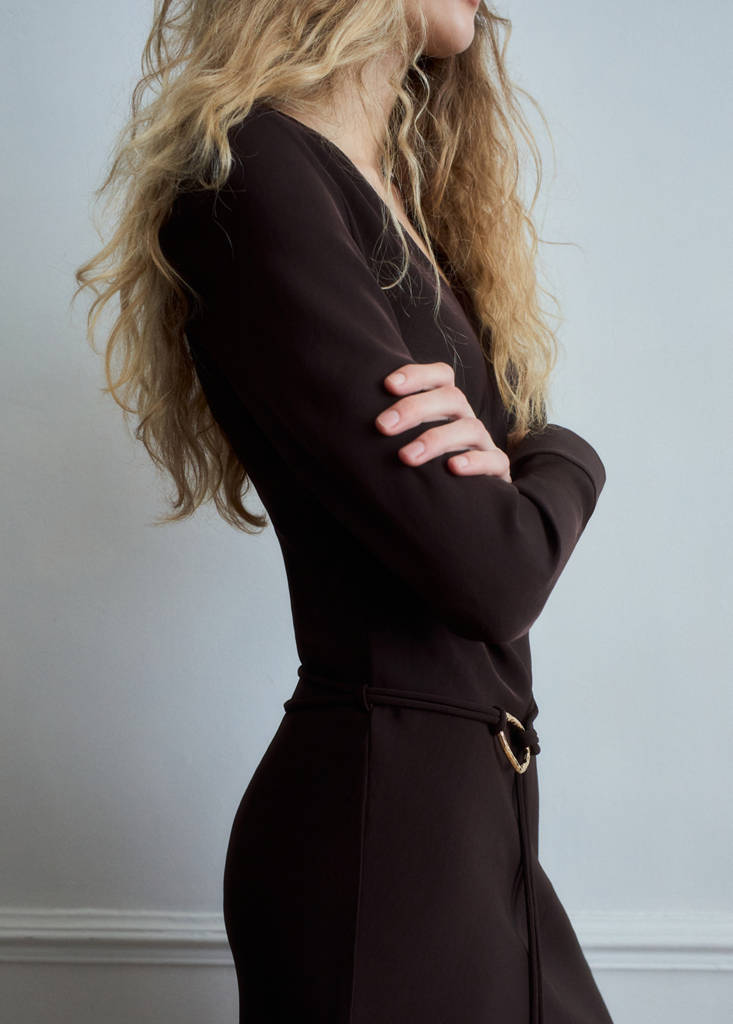 Robe Ceinture Col En V