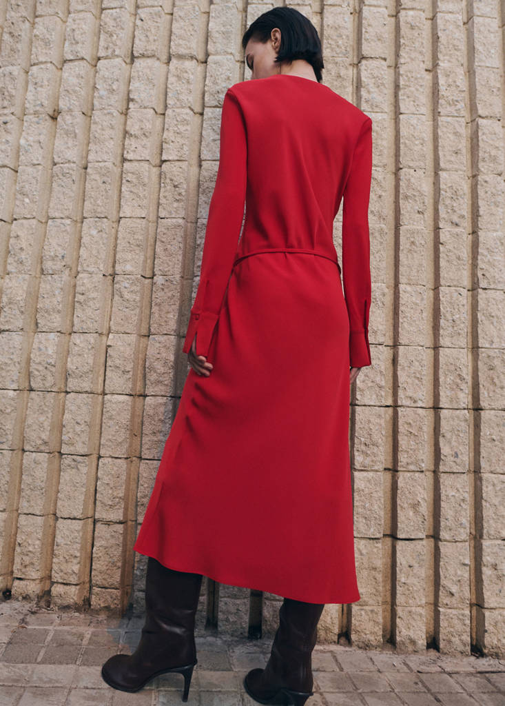 Robe Ceinture Col En V