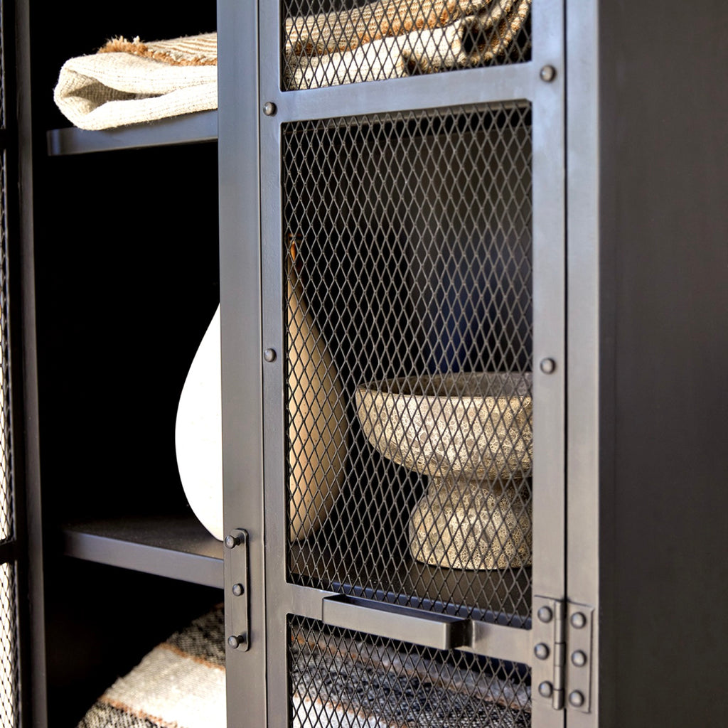 Cléo - Armoire Grillagée - Métal - Noir