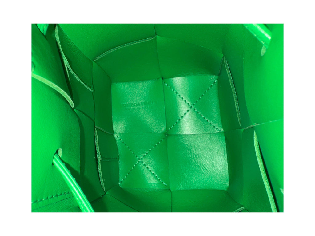 Borsa a mano Bottega Veneta Cassette a secchiello mini in pelle - Verde