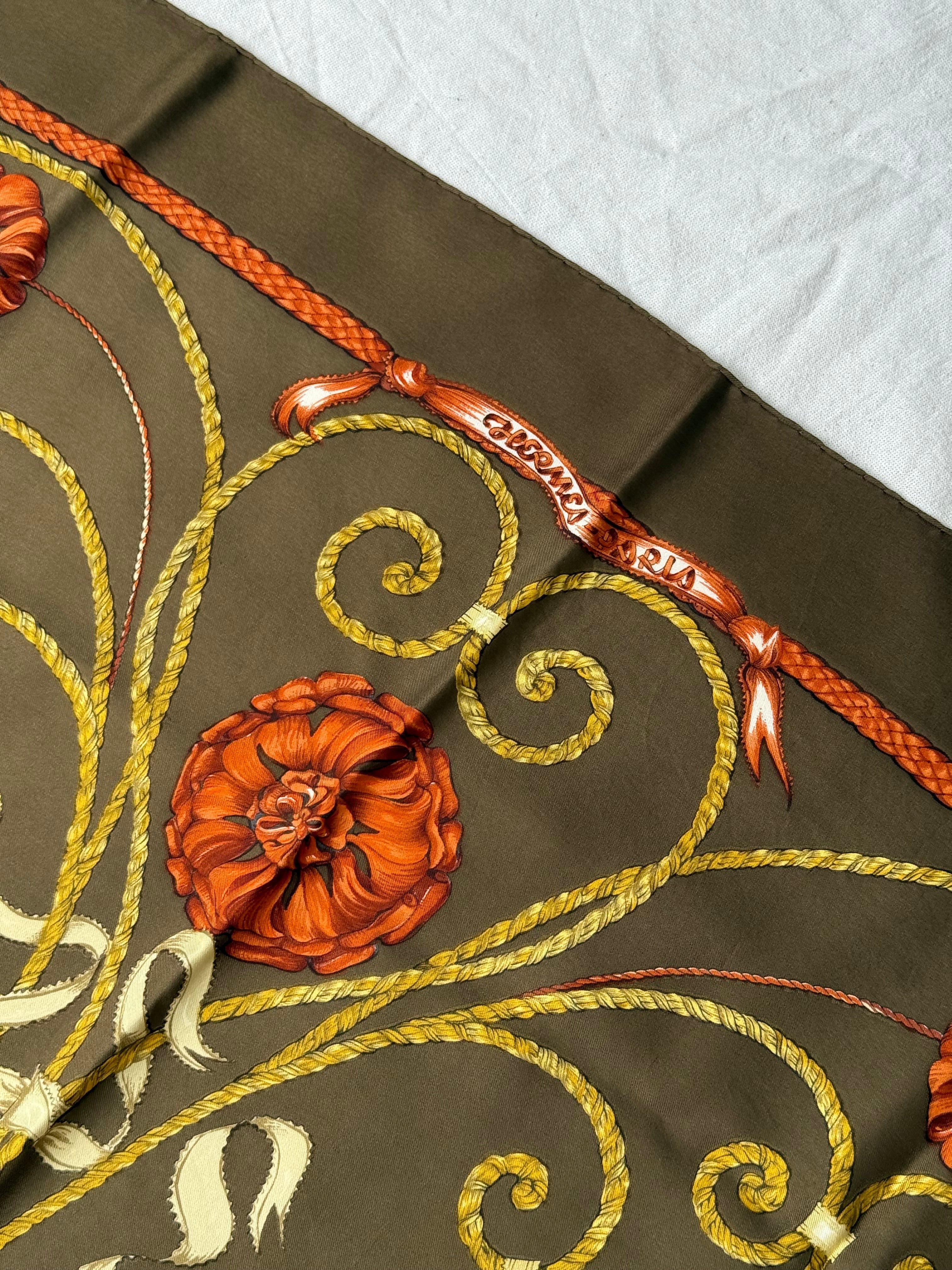 Foulard Hermès – Modèle Jouvence