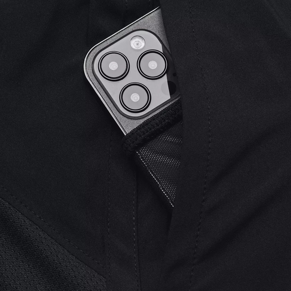 Under Armour Men's LAUNCH 7 Shorts