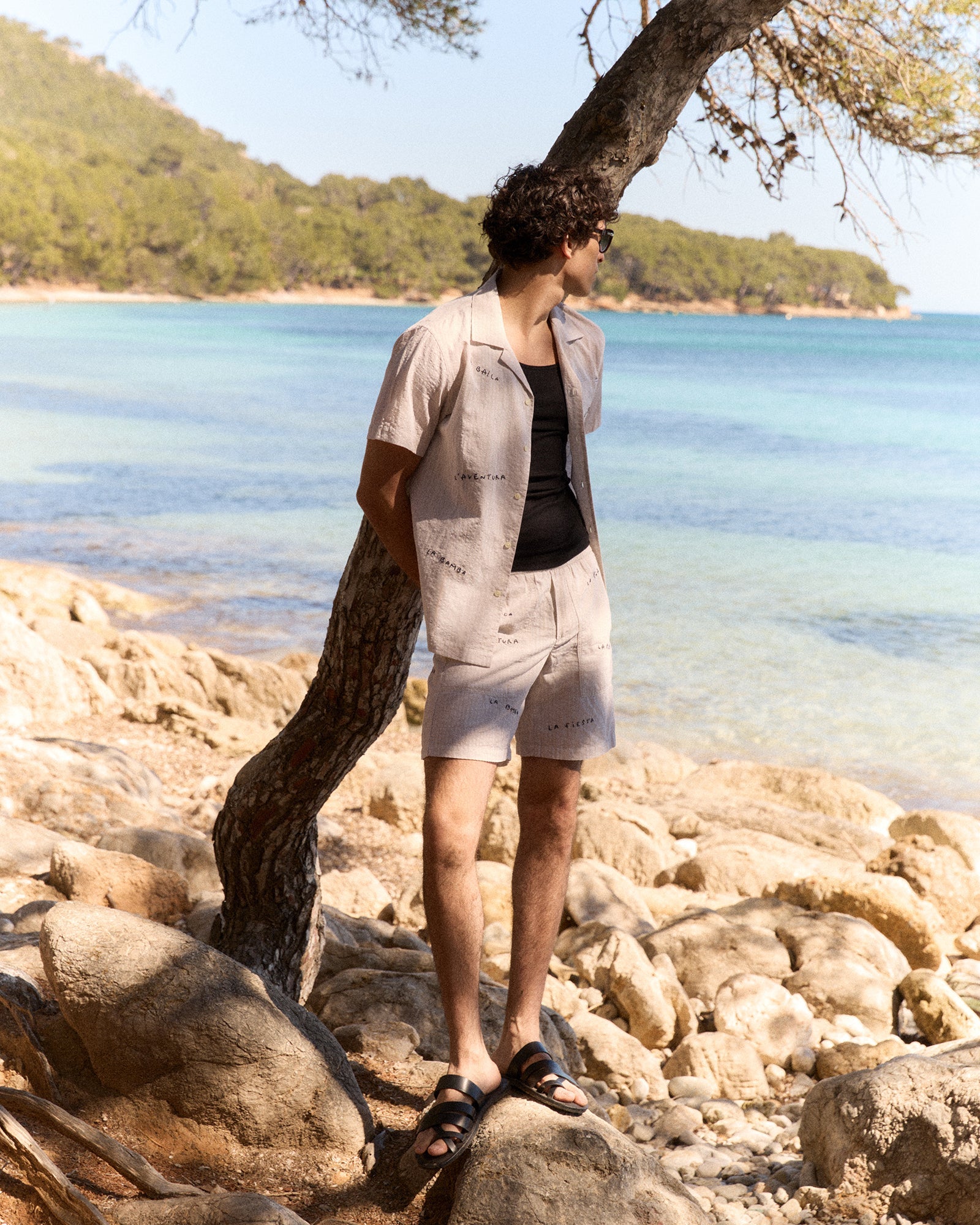 "Linen And Cotton" Guignier Seersucker Trousers - Men