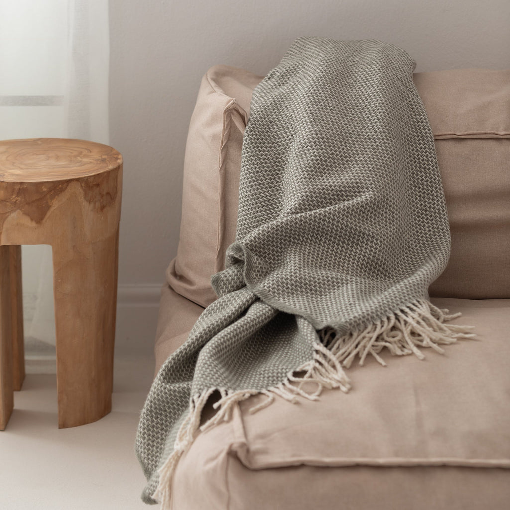 Haze Throw - Green