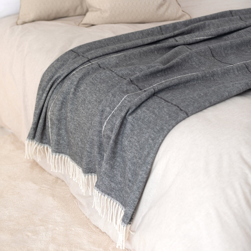 Marsh Throw - Grey