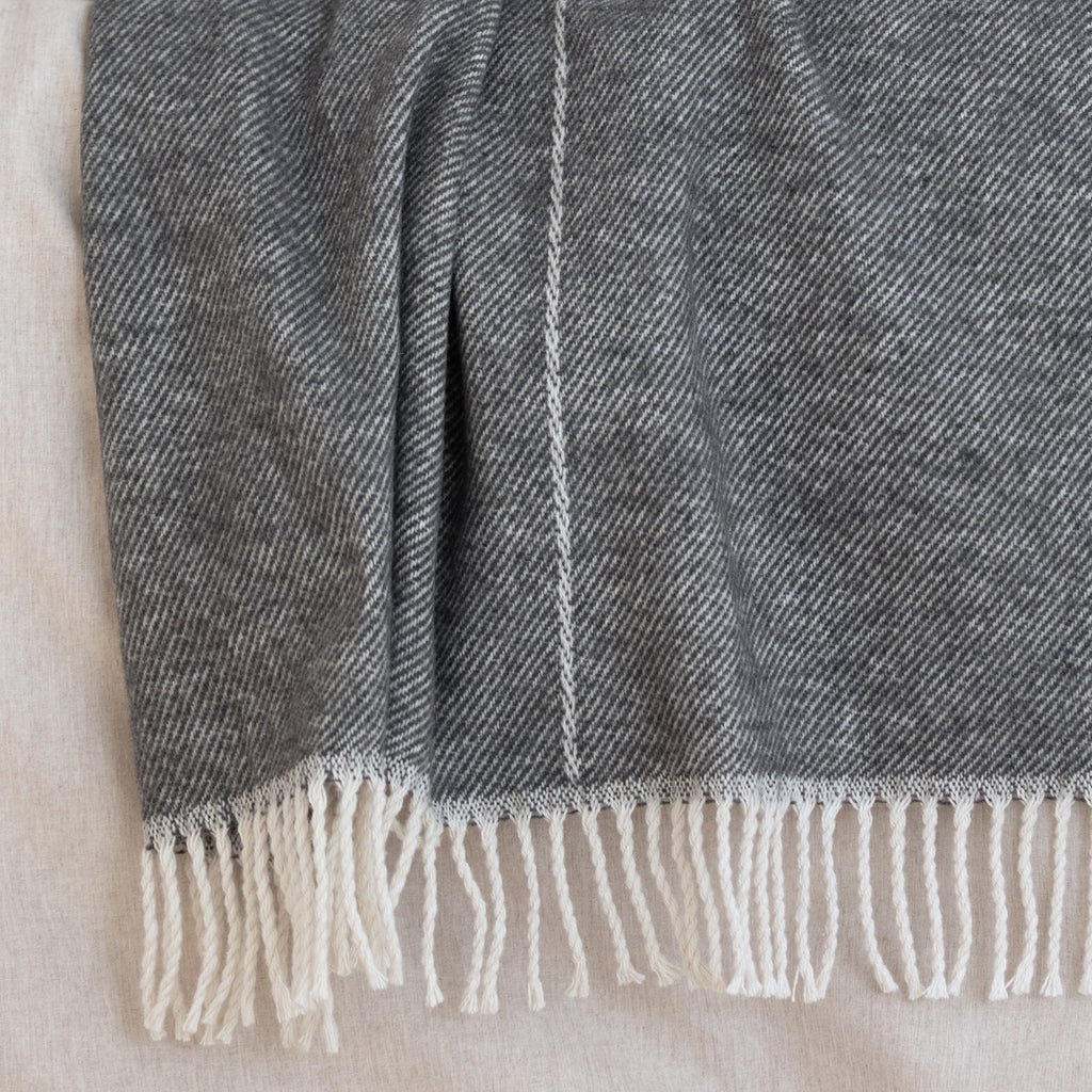 Marsh Throw - Grey
