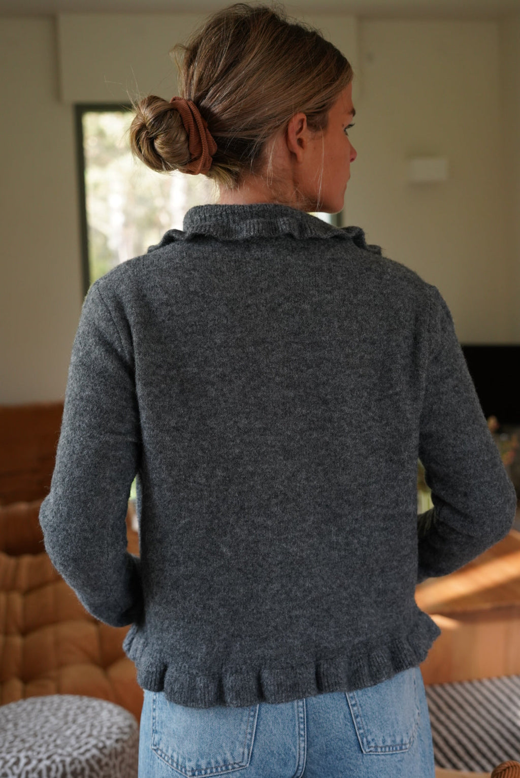 Paco Vest with Froufrou Collar Anthracite
