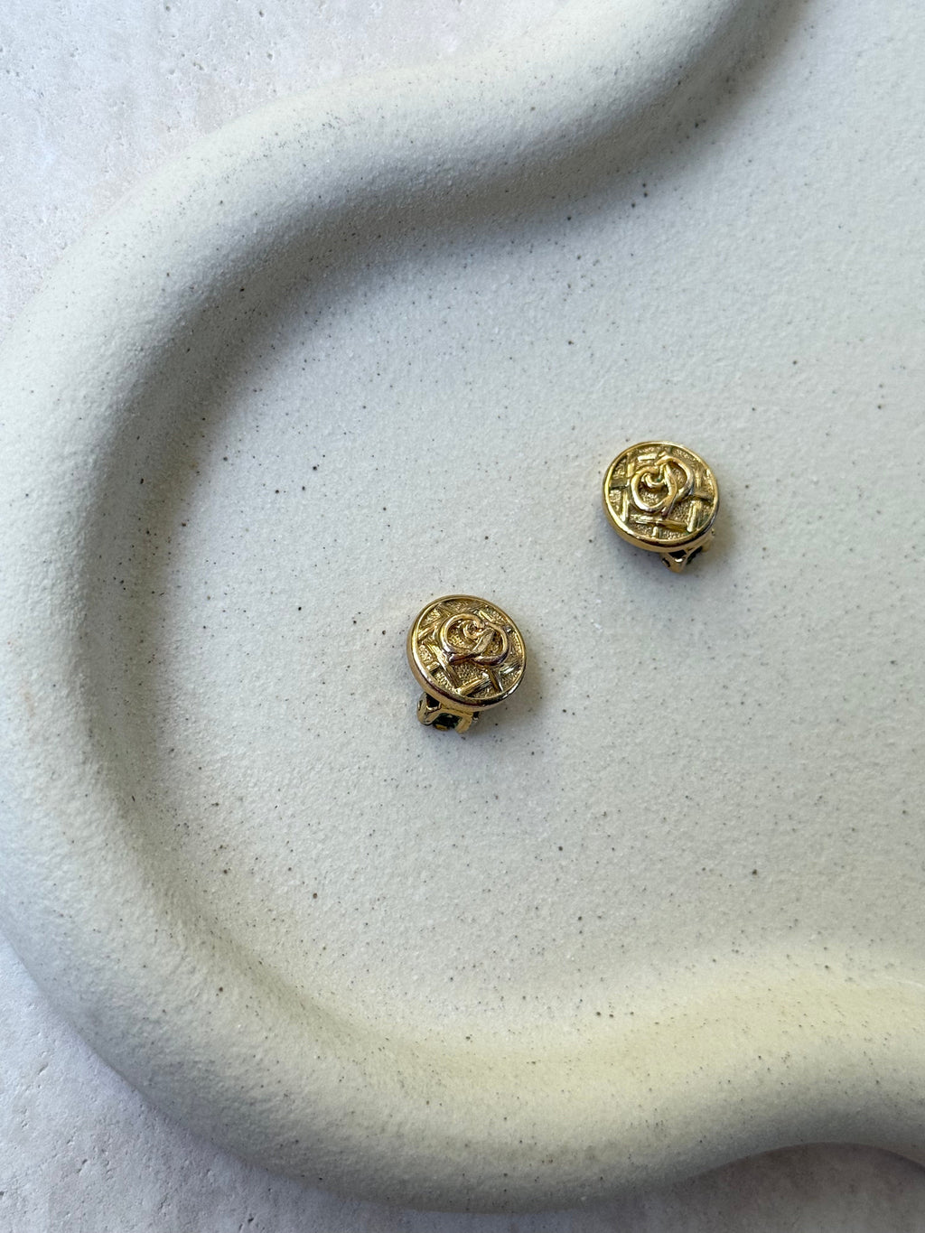 Pendientes Christian Dior Vintage - Modelo Pequeño Cd