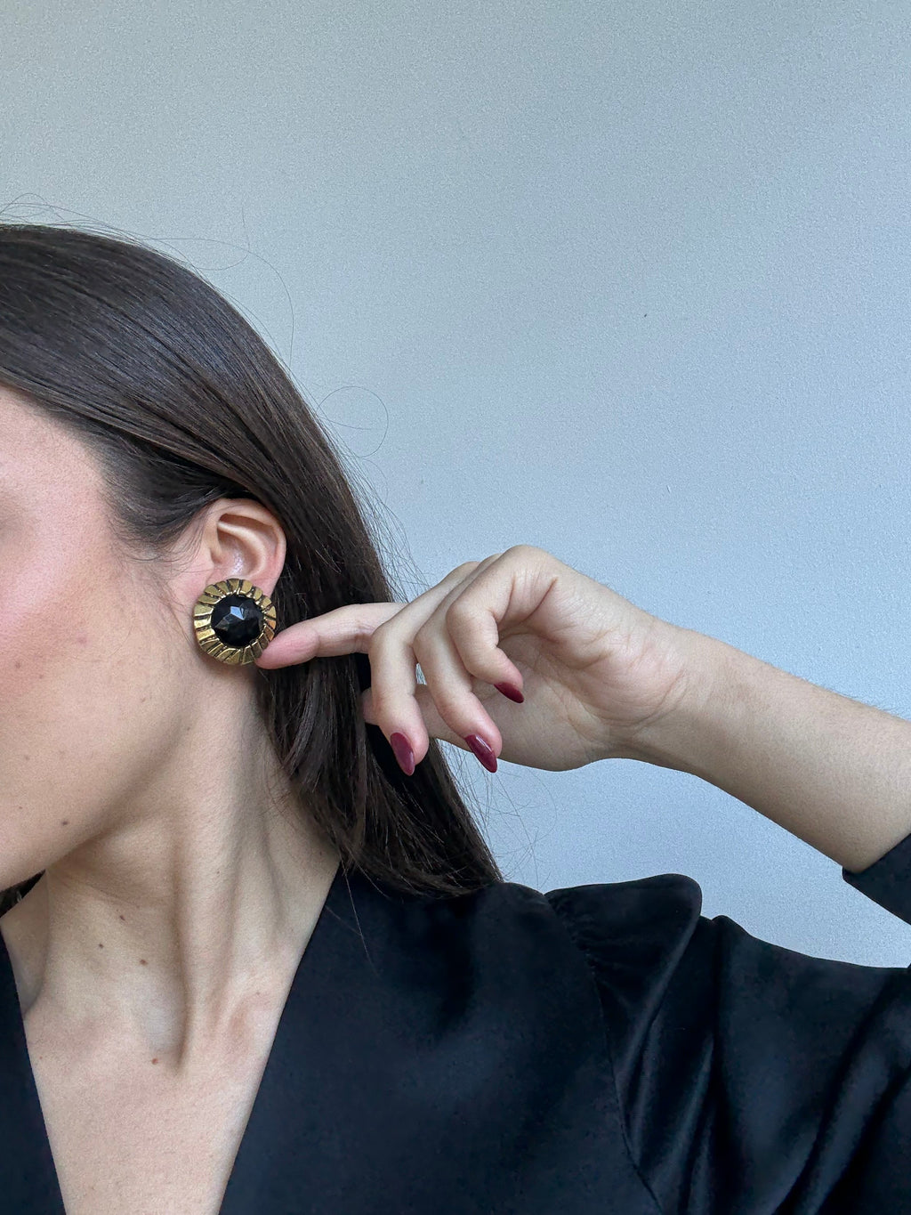 Boucles D’Oreilles Poggi Vintage - Rondes Dorées Et Cabochons Noirs