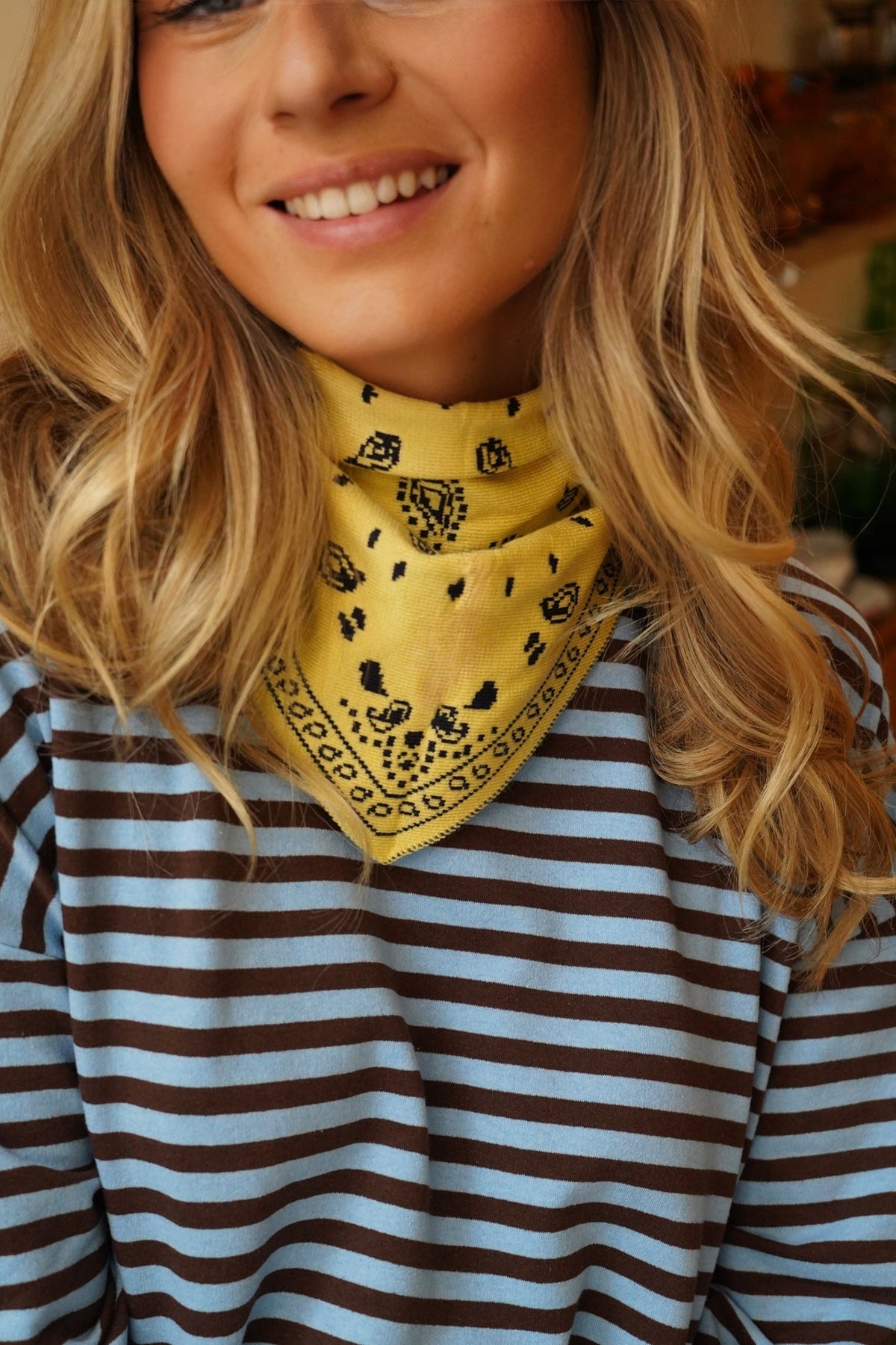 Echarpe Bandana Bleu Et Jaune