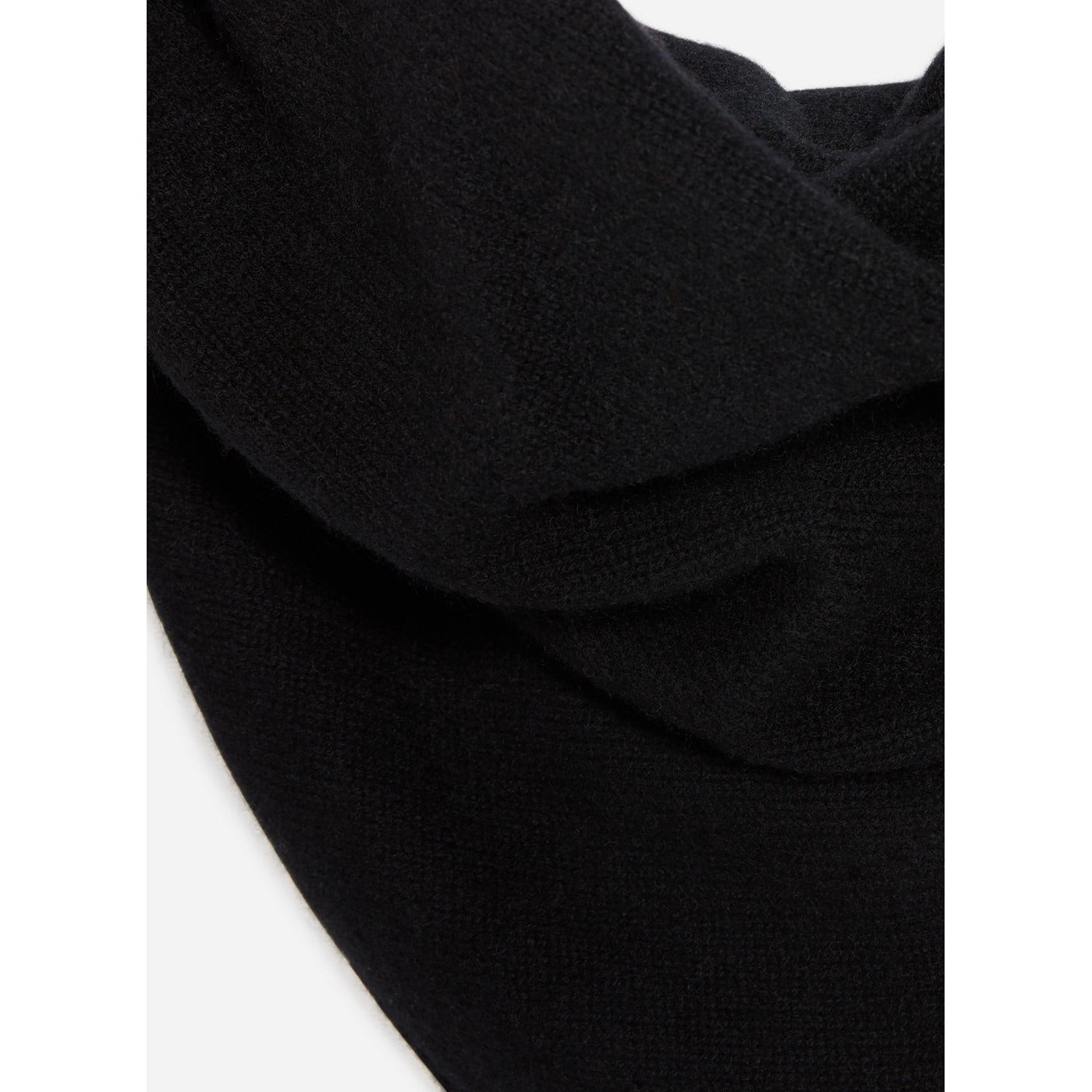 Volcy Scarf - Navy