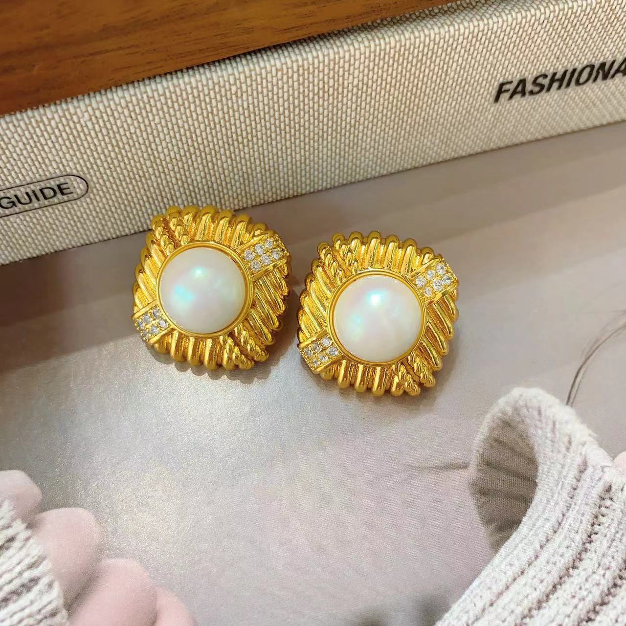Torina Earrings