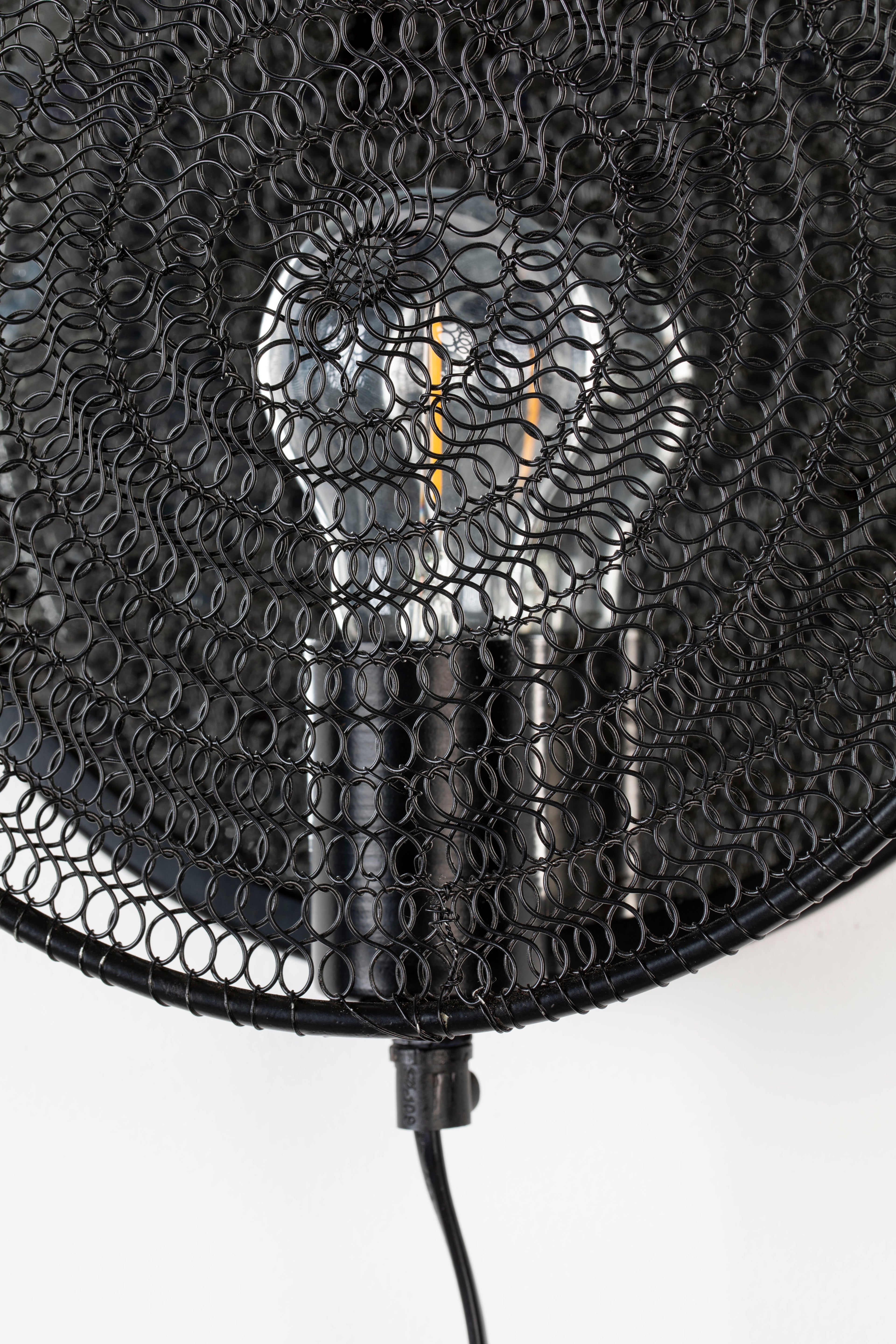 Lea - Wall Light - Metal - Black