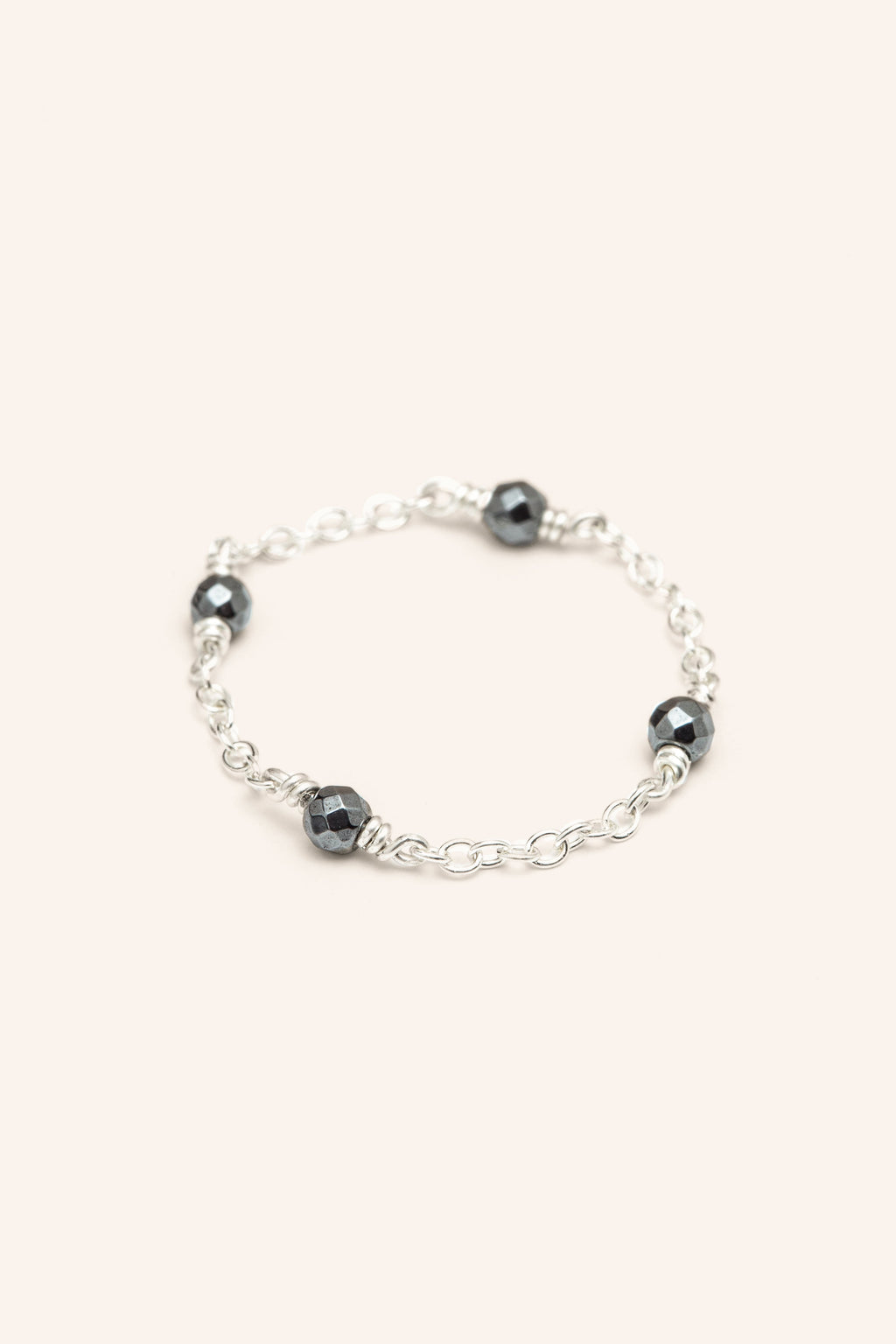 Satellite Silver Chain Ring - Hematite