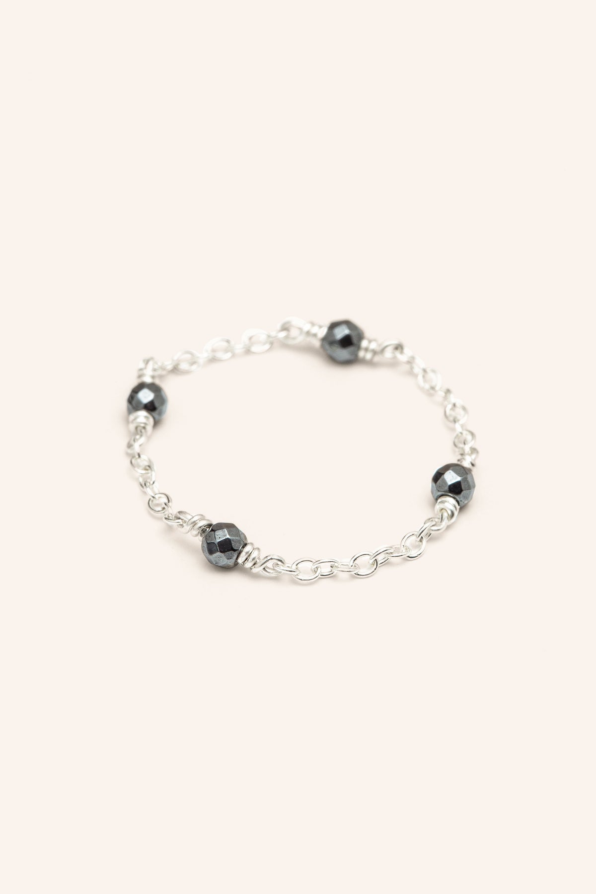 Satellite Silver Chain Ring - Hematite
