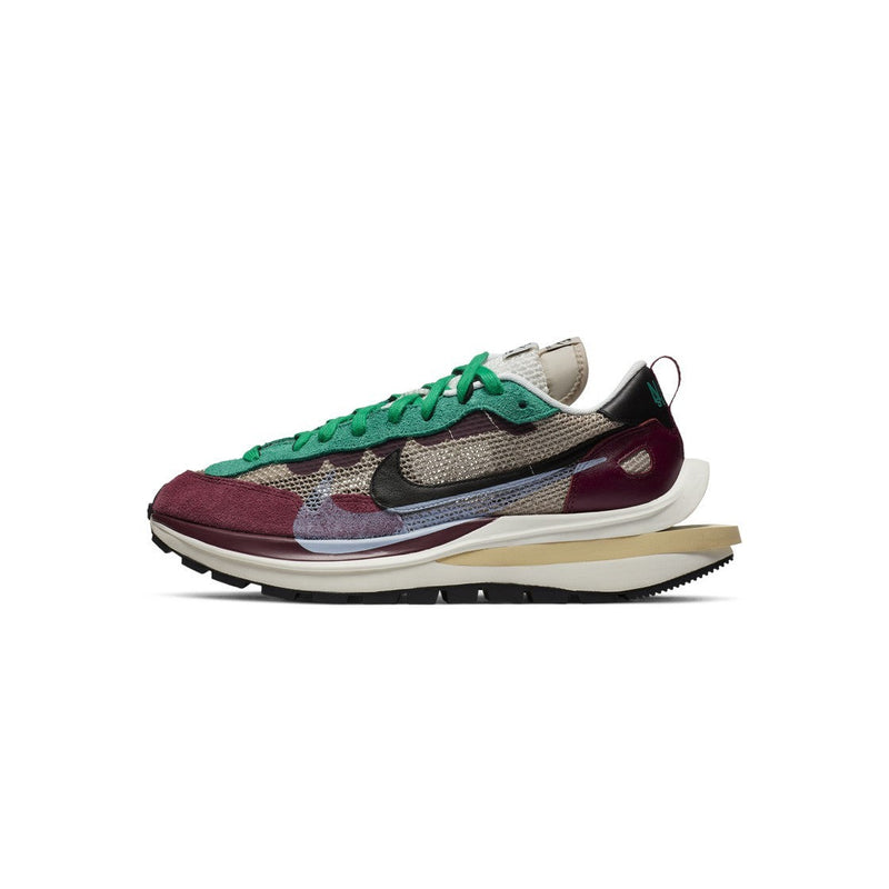nike x sacai vaporwaffle villain red mens neptune green