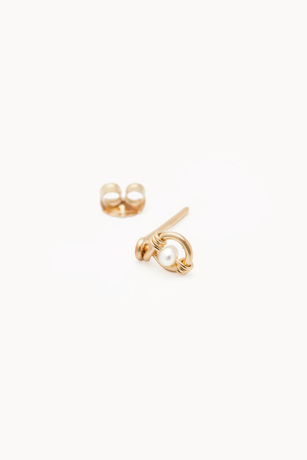 Pina Stud Earrings - Cultured Pearl