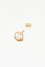 Swan Stud Earrings - Cultured Pearl