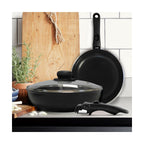 Arom - 1 Sauteuse 24cm + 1 Couvercle + 1 Poignée