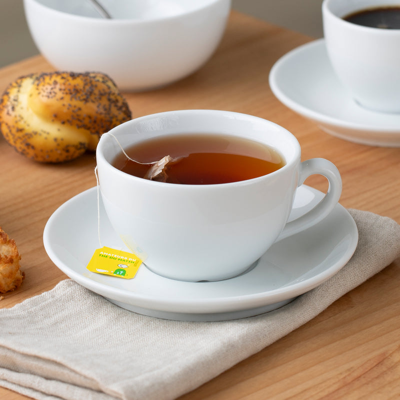 6 Tea Cups And Saucers - Como - White