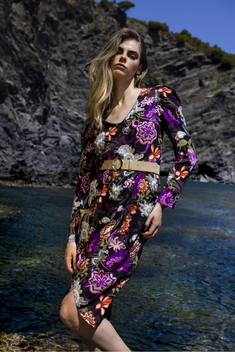 The Alyson Red Lily Dress Black