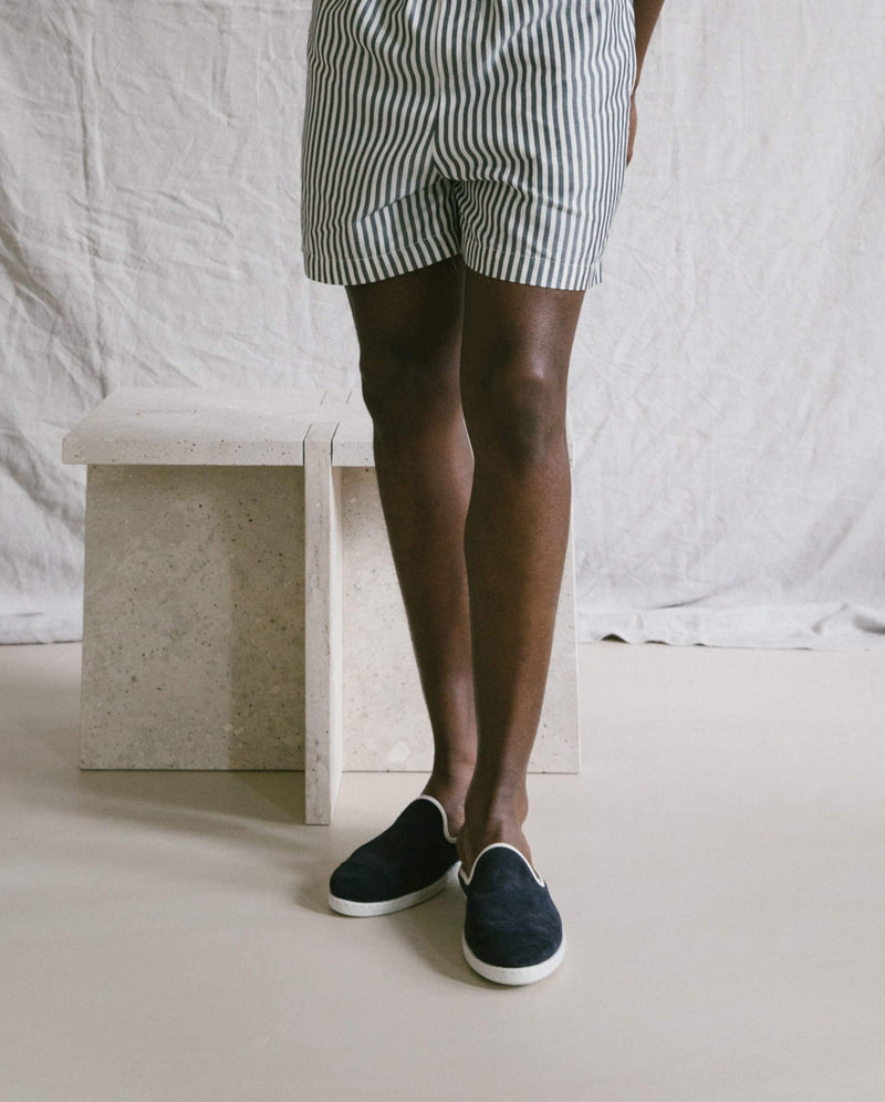 Mule cuir homme marine Angarde porté