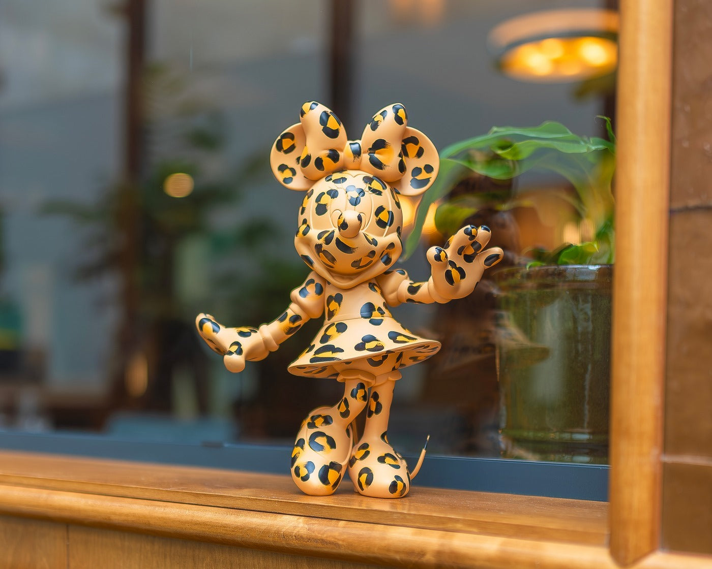 Minnie Welcome Leopard