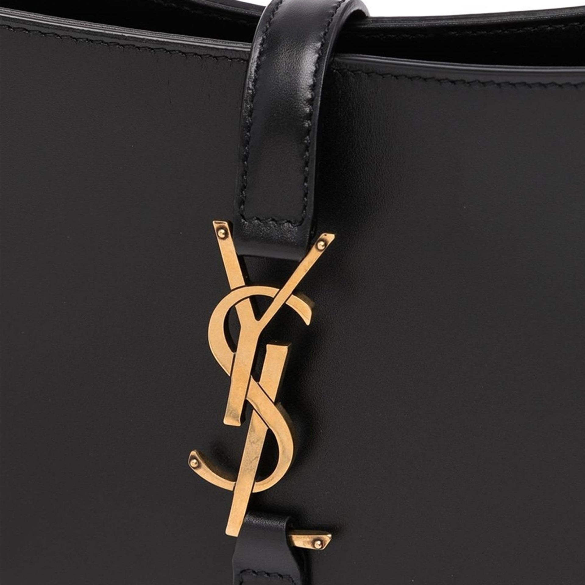 Saint Laurent - Bolso hobo de piel Le 5 À 7 - Negro - Mujer