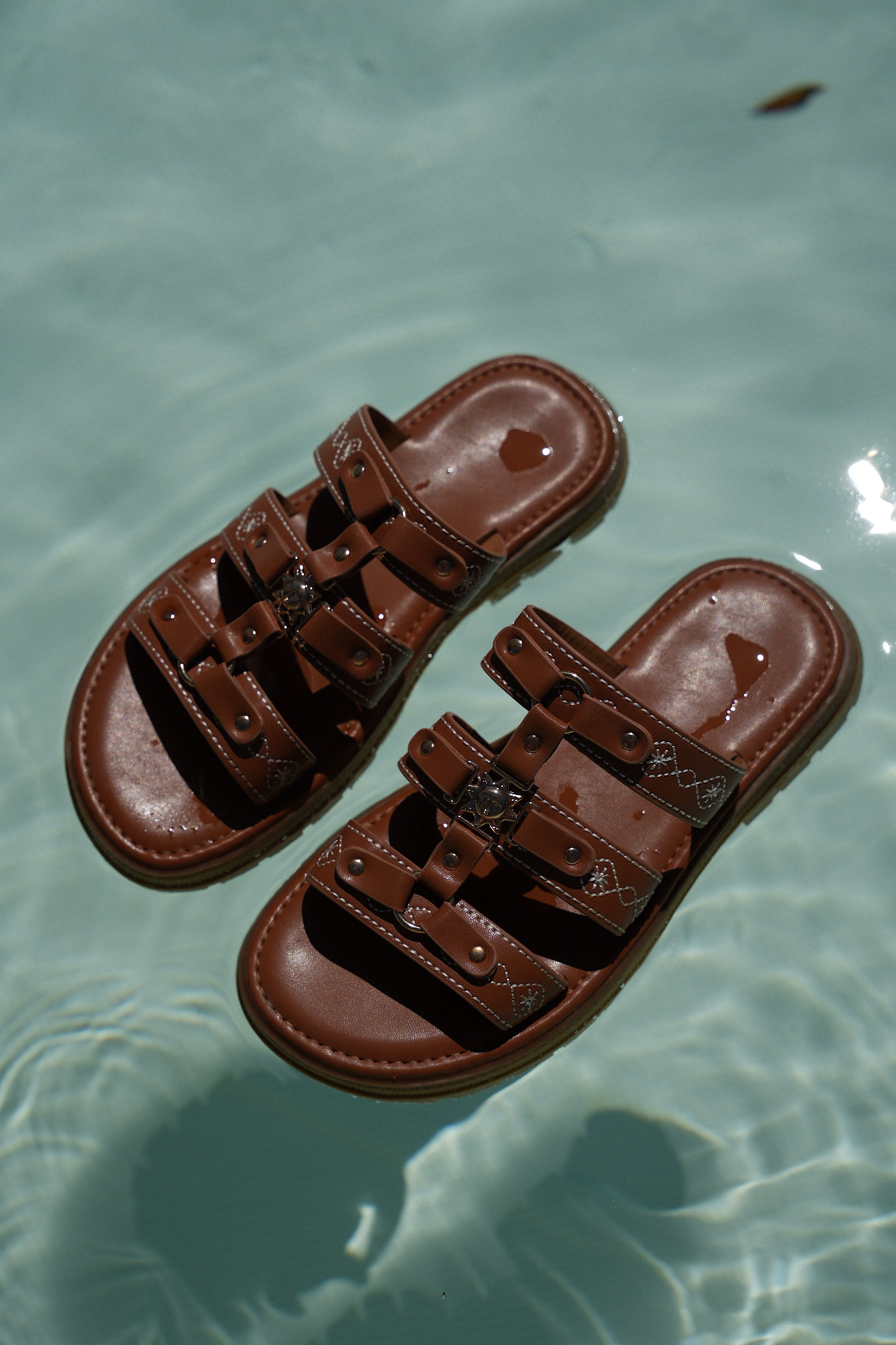 Mules Brodées Alycia - Camel