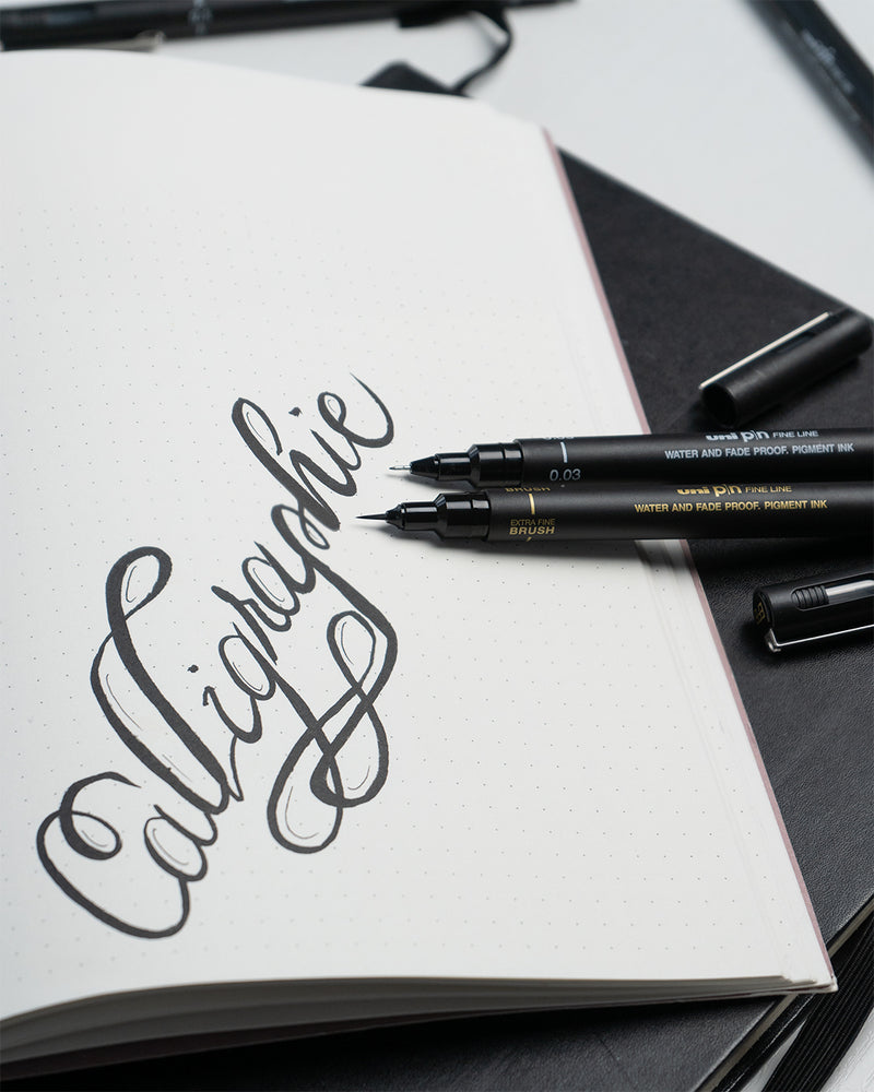 5 Feutres - Pointe Calibrée - Calligraphie - Uni-Ball